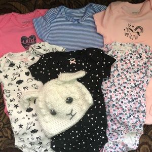 6 pieces carter Onesies with Free baby hat